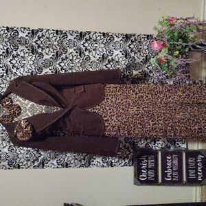 Pleated animal print skirt